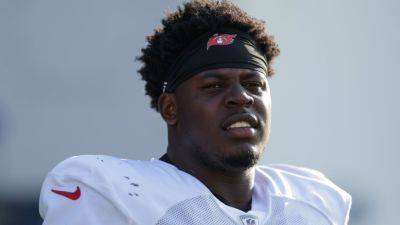 Buccaneers lose Calijah Kancey, Luke Goedeke to injury vs. Texans - ESPN
