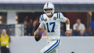 Fantasy football free agent pickups: Daniel Jones among top options to replace injured QBs - ESPN