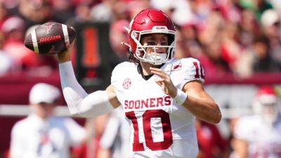 Mateer, Beck take over as favorites in open Heisman race - ESPN