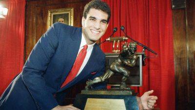 Miami gets donation for statues of Vinny Testaverde, Gino Torretta - ESPN
