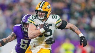 Christian Watson - Packers TE Tucker Kraft injures knee in practice, uncertain to play - ESPN - espn.com - Washington - county Brown - county Cleveland - Jordan - state Wisconsin - county Green - county Bay