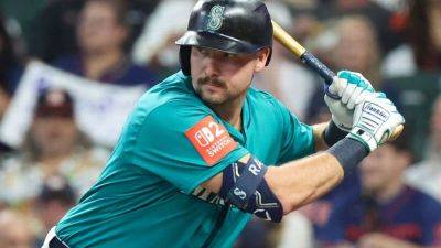 Ken Griffey-Junior - Kyle Schwarber - Cal Raleigh - Mariners C Cal Raleigh launches MLB-leading 58th home run - ESPN - espn.com - county Crawford - Houston