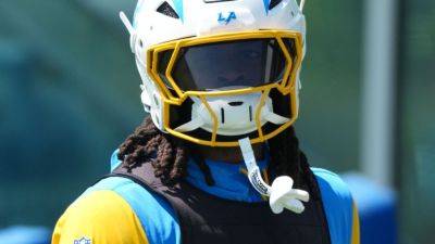 Denver Broncos - Justin Herbert - Jim Harbaugh - Source: Los Angeles Chargers RB Najee Harris out for season - ESPN - espn.com - New York - Los Angeles