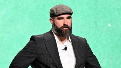 Jason Kelce - Micah Parsons - Eagles great Jason Kelce rips NFL's expanded jersey number rules - foxnews.com - county Eagle - Los Angeles