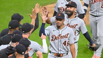 Cleveland Guardians - Tigers end 8-game slide, tie Guardians atop AL Central with 3 left - ESPN - espn.com - Usa