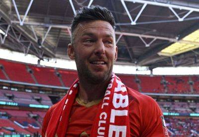 Craig Tucker - Jamie Coyle - Whitstable Town 2 Hungerford Town 0 match report: Goals from Bradley Schafer and Joe Healy send Oystermen through to FA Cup fourth qualifying round for the first time - kentonline.co.uk