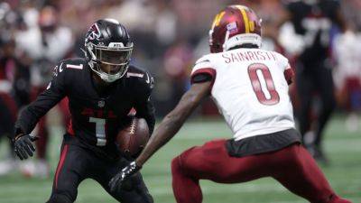 Falcons rule out Darnell Mooney with hamstring injury - ESPN