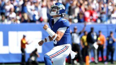 Giants' broken charger shot at Chargers tops NFL Week 4 trolls - ESPN