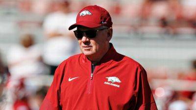 Pete Thamel - Williams - Sources: Bobby Petrino overhauls Arkansas staff, fires assistants - ESPN - espn.com - state Arkansas