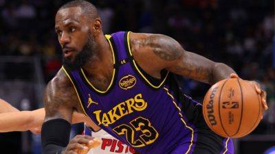 El Segundo - LeBron James (glute) sidelined to open Lakers' training camp - ESPN - espn.com - Los Angeles