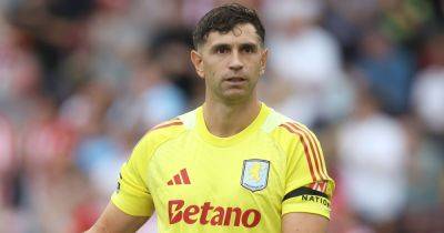 Emi Martinez to Manchester United transfer details emerge as family speak out
