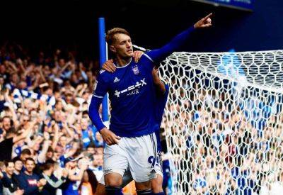 Former Charlton Athletic, Ipswich Town and AFC Wimbledon striker Joe Pigott joins Isthmian Premier Folkestone Invicta