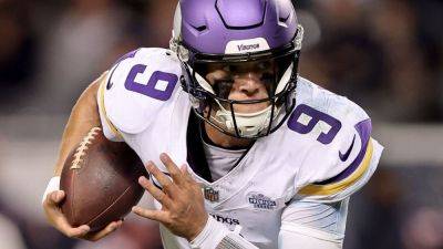 In NFL debut, QB J.J. McCarthy rallies Vikings past Bears - ESPN
