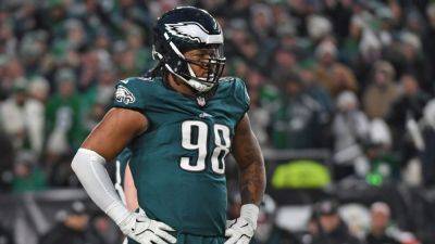 Adam Schefter - Drew Rosenhaus - Jalen Carter - NFL says Jalen Carter ejection serves as suspension for spitting - ESPN - espn.com - county Eagle - county Carter