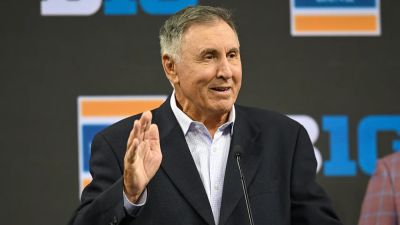 Joel Klatt - Dante Moore - College football fans fume after CBS abruptly cuts off Gary Danielson's broadcast farewell - foxnews.com - Usa - state Oregon - state Arizona - state Indiana - state Texas - state Alabama - state Ohio - county Moore