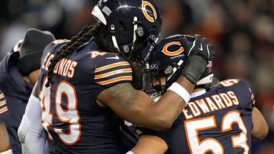 Chicago Bears linebacker T.J. Edwards suffers leg injury - ESPN