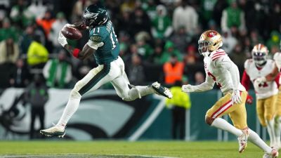 Eagles' Nick Sirianni defends A.J. Brown after drops, spat - ESPN