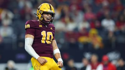 Lane Kiffin - Pete Thamel - Garrett Nussmeier - Williams - LSU likely to land transfer QB Sam Leavitt, sources say - ESPN - espn.com - Washington - county Miami - state Arizona - state Tennessee - state Texas - state Michigan