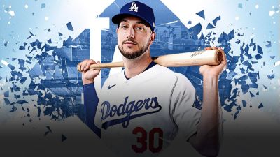Will Smith - Jeff Passan - Jesse Rogers - Freddie Freeman - Max Muncy - Kyle Tucker - Edwin Diaz - Sources: Kyle Tucker, Dodgers agree to 4-year, $240M deal - ESPN - espn.com - Japan - New York - Los Angeles