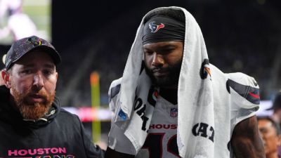 Texans WR Collins ruled out vs. Patriots with concussion - ESPN