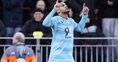 Liverpool drop points as Burnley battle to draw at Anfield