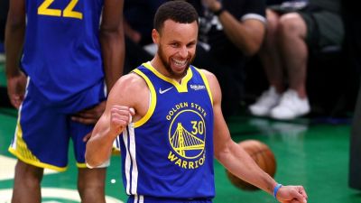 Stephen Curry's 2022 NBA Finals jersey sells for $2.45M - ESPN
