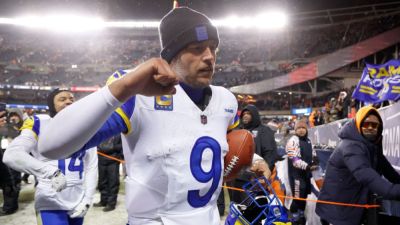 Uneven Rams overcome 'bad coaching' in playoff win vs. Bears - ESPN