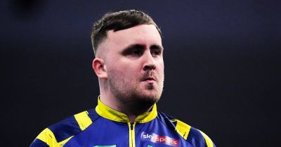 Luke Littler closes on World Championship title repeat with win over Ryan Searle