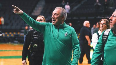 Tom Izzo - Michigan State HC Tom Izzo: Kur Teng 'Can't Guard' My Mother in a 'Nursing Home' - foxnews.com - Usa - state Oregon - state Michigan - state Maryland