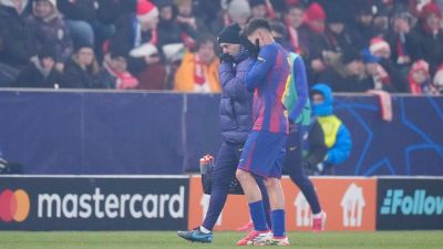 Barcelona win, but injury for Pedri 'not good news' - ESPN