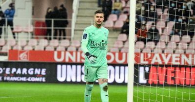 Aberdeen to sign Per Kristian Bratveit amid goalkeeping crisis with two exits close