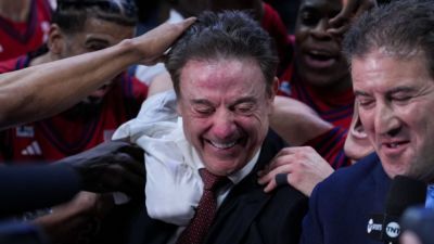 St. John's rallies to give Rick Pitino 900th on-court win - ESPN - espn.com - New York - state Hawaii - Greece
