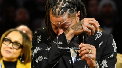 Chicago Bulls retire Derrick Rose's No. 1 jersey after win - ESPN