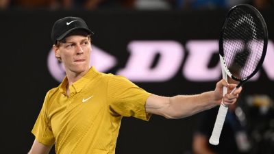 Jannik Sinner - Jannik Sinner battles exhaustion, heat rule to avoid Australian Open upset - foxnews.com - Italy - Usa - Australia - county Park