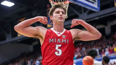 College basketball betting: Which unbeaten team has the best chance of staying that way? - ESPN