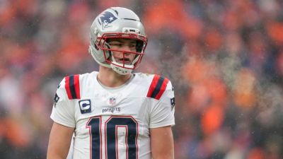 Mike Vrabel - Williams - Joshua Dobbs - Tommy Devito - Patriots' Vrabel not too worried about QB Maye's shoulder - ESPN - espn.com