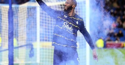 Everton substitute Beto rescues late point at Brighton