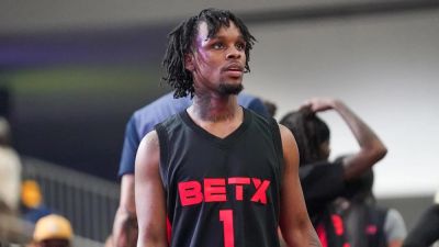 Music star Toosii labels Syracuse coach Fran Brown 'bozo' amid scholarship dispute - foxnews.com - county Brown - county Bennett - county Bryan - county Orange