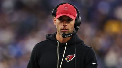Jonathan Gannon - Cardinals fire Jonathan Gannon after 15-36 record in 3 seasons - ESPN - espn.com - New York - Los Angeles - state Arizona
