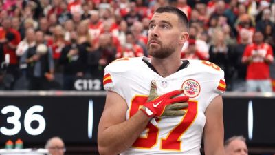 Patrick Mahomes - Travis Kelce - Phelan M.Ebenhack - Chris Jones - Travis Kelce reaches historic milestone in possible final game of NFL career, noncommittal about future - foxnews.com - county Eagle - state Nevada