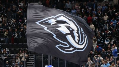 Mammoth to host Avalanche in '27 Winter Classic at Utes' stadium - ESPN