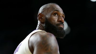 Lakers' LeBron James ruled out vs. Spurs with multiple injuries - ESPN