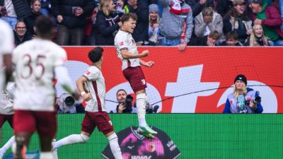 Manuel Neuer error sees Robin Fellhauer score fastest ever Bundesliga goal - ESPN