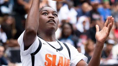 Dawn Staley - Star Weekend - Nike Eybl - Jezelle 'GG' Banks, No. 4 in class of 2027, picks South Carolina - ESPN - espn.com - Usa - Washington - state Texas - state South Carolina - parish St. James