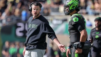 Dante Moore - Dan Lanning - Ducks' Raiola benched as Lanning vows to review whole offense - ESPN - espn.com - state Oregon - state Nebraska