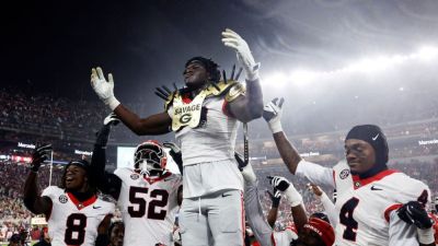 Georgia climbs to No. 1 in AP Top 25 poll; Texas falls to 7 - ESPN