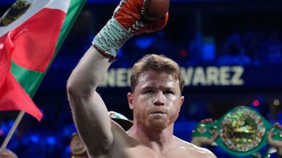 Canelo Alvarez still willing to fight in Riyadh, Alalshikh says - ESPN