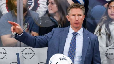 Jared Bednar - Arizona St. in talks with Dave Hakstol to coach hockey team - ESPN - espn.com - state Arizona - state Colorado