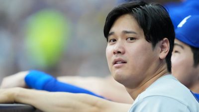 Source: Dodgers' decision on sitting Ohtani hinges on health - ESPN