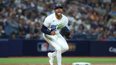 Peralta tosses gem, Rays cash in on Ramirez gaffe in Game 2 - ESPN